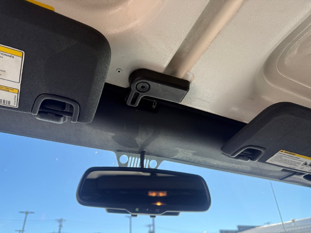 Used 2016 Jeep Wrangler Unlimited Sahara AWD/4WD image 28