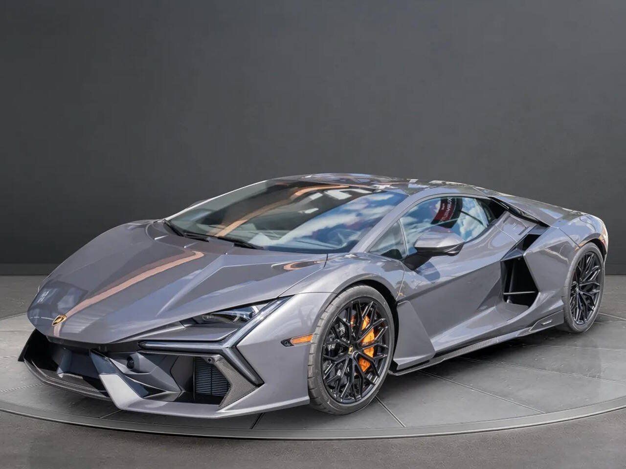 Used 2025 Lamborghini Revuelto AWD/4WD image 4