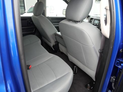 Used 2017 RAM 1500 Express image 22