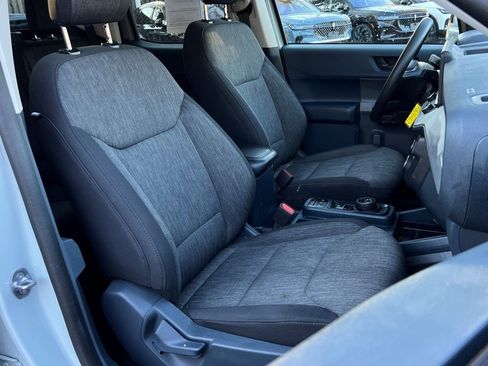 Used 2023 Ford Maverick XLT w/ Black Appearance Package image 9