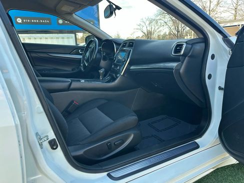Used 2017 Nissan Maxima 3.5 S image 17