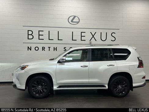 Used 2023 Lexus GX 460 Premium w/ Accessory Package AWD/4WD image 8