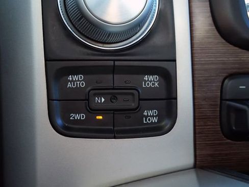 Used 2016 RAM 1500 Laramie w/ Convenience Group AWD/4WD image 54