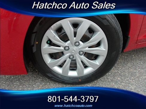 Used 2018 Hyundai Accent SE image 9