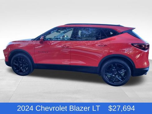 Certified 2024 Chevrolet Blazer LT w/ LPO, Black Grille Bar Package image 2
