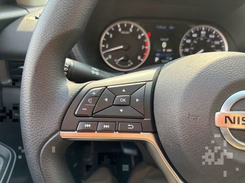 Used 2023 Nissan Sentra S FWD image 19