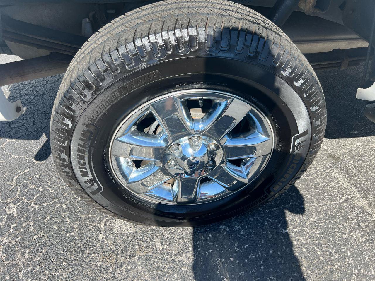 Used 2014 Ford F150 Lariat w/ Equipment Group 502A Luxury AWD/4WD image 28