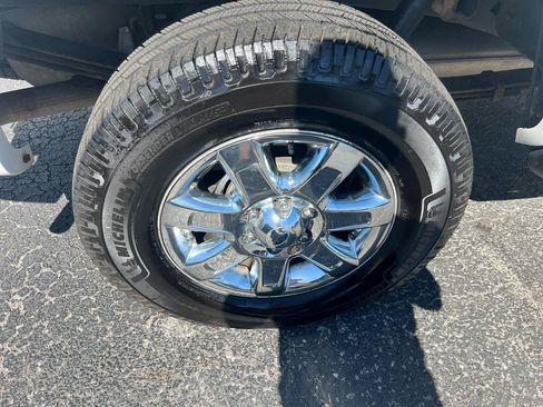 Used 2014 Ford F150 Lariat w/ Equipment Group 502A Luxury AWD/4WD image 28
