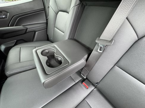 New 2026 GMC Canyon Elevation w/ Convenience Package image 16