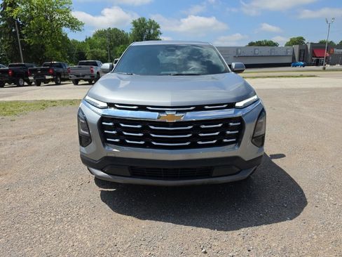 Certified 2026 Chevrolet Equinox LT w/ Convenience Package II AWD/4WD image 2