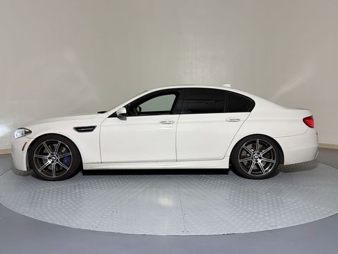 Used 2016 BMW M5 RWD image 2