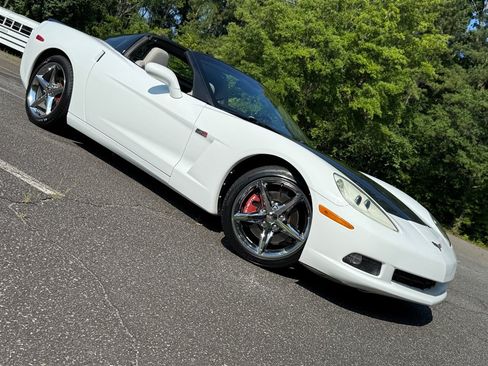 Used 2013 Chevrolet Corvette Coupe w/ 3LT Preferred Equipment Group RWD image 26