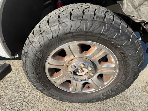 Used 2015 Ford F250 Lariat w/ Lariat Ultimate Package image 29