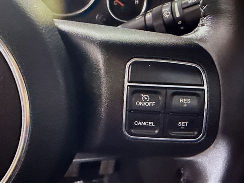 Used 2017 Jeep Wrangler Unlimited Sport w/ Connectivity Group AWD/4WD image 15