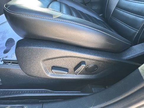 Certified 2023 Ford Edge SEL w/ Convenience Package image 8