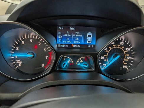 Used 2017 Ford Escape Titanium FWD image 9