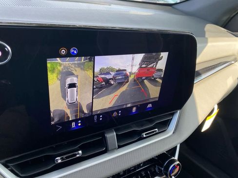 New 2026 Chevrolet Equinox LT w/ Convenience Package II image 10