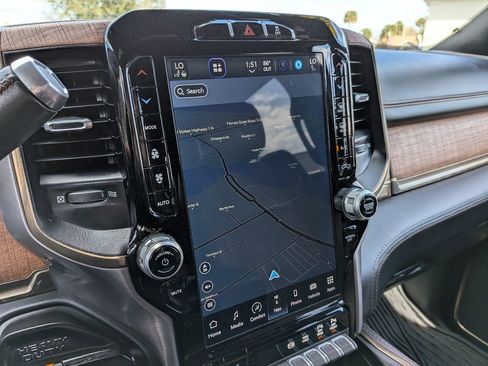 Used 2023 RAM 3500 Limited image 22