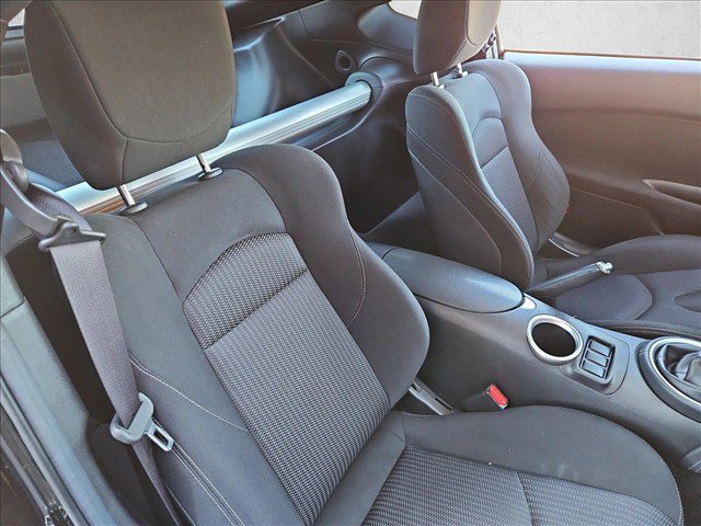 Used 2015 Nissan 370Z Coupe RWD image 23