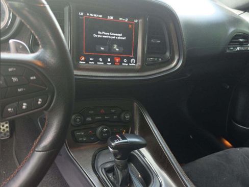 Used 2020 Dodge Challenger R/T Scat Pack RWD image 9