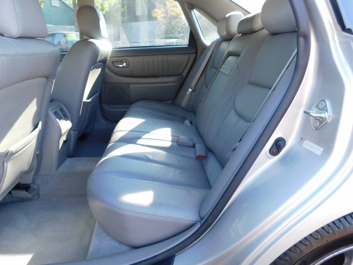 Used 2003 Toyota Avalon XLS FWD image 5