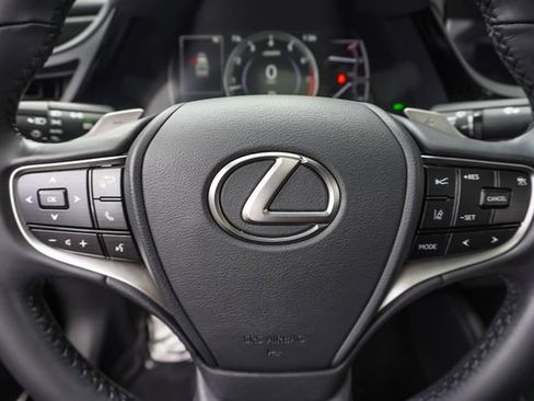 Certified 2024 Lexus ES 250 w/ Accessory Package (Z2) AWD/4WD image 14
