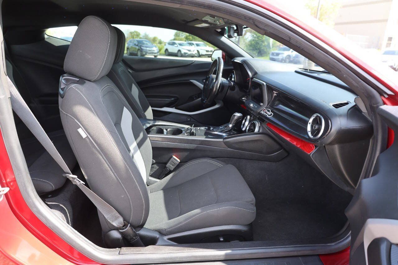 Used 2023 Chevrolet Camaro SS RWD image 15