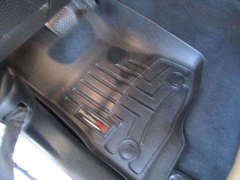 Used 2021 Jeep Wrangler Unlimited Sahara w/ Cold Weather Group image 16