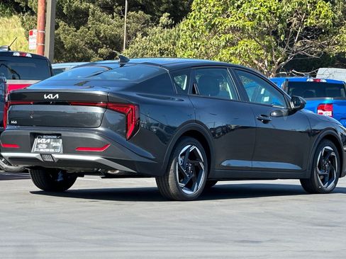 New 2026 Kia K4 EX image 4
