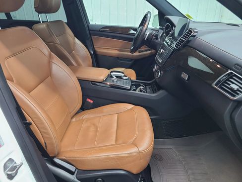 Used 2018 Mercedes-Benz GLS 450 4MATIC image 39