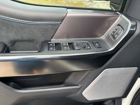 New 2026 Ford F250 Platinum image 22