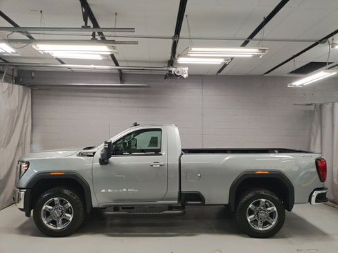 New 2025 GMC Sierra 2500 SLE w/ SLE Convenience Package image 11