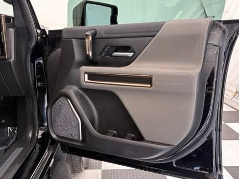 Used 2025 GMC Hummer EV 3X AWD/4WD image 24