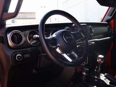 Used 2019 Jeep Wrangler Unlimited Rubicon w/ Uconnect 4C Nav & Sound Group AWD/4WD image 21