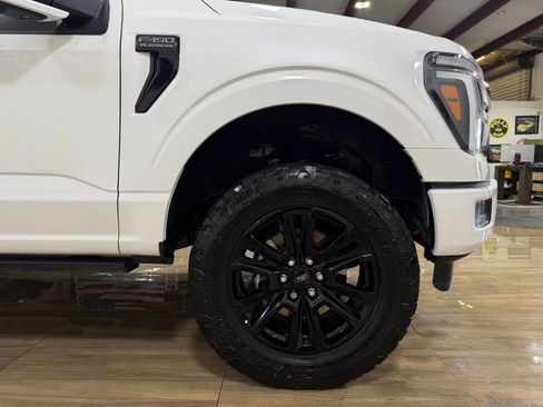 Used 2024 Ford F150 Platinum w/ FX4 Off-Road Package AWD/4WD image 4