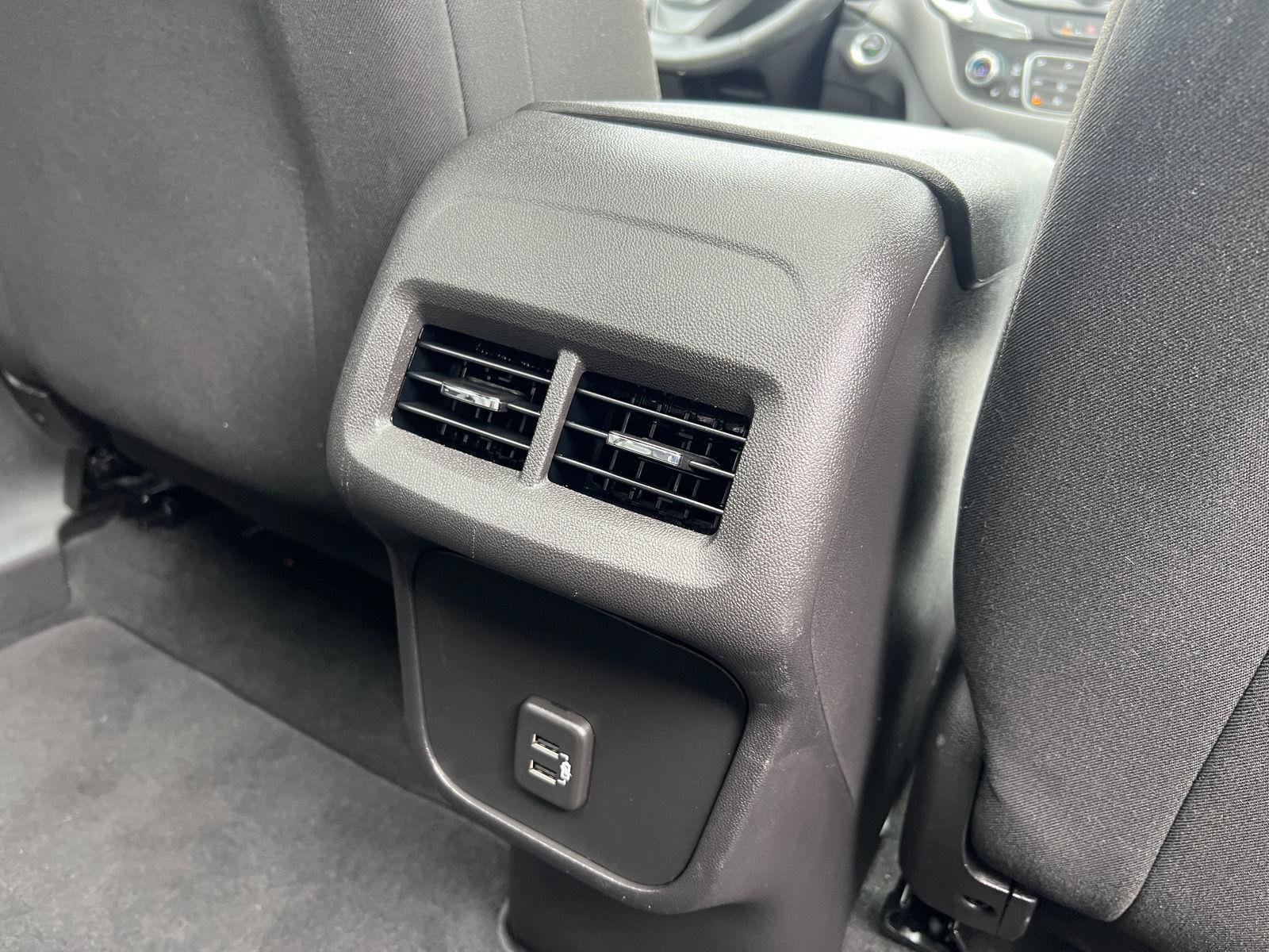 Used 2024 Chevrolet Equinox LT AWD/4WD image 15