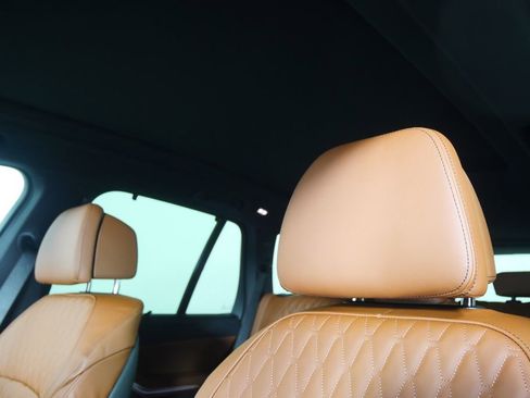 Used 2026 BMW X5 xDrive40i w/ M Sport Package image 12