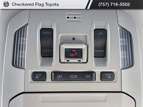 Used 2022 Toyota Highlander XLE image 10