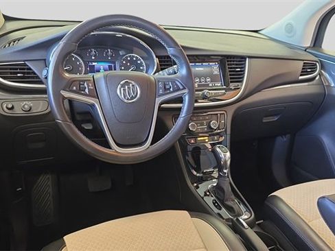 Used 2022 Buick Encore Preferred w/ Safety Package image 20