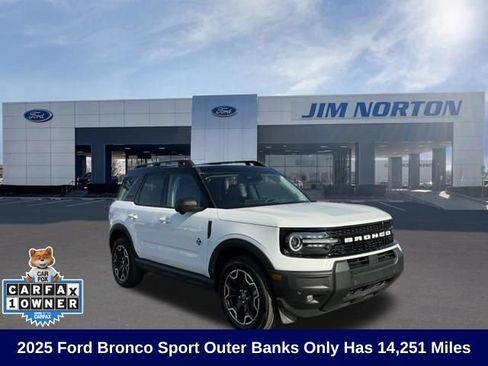 Used 2025 Ford Bronco Sport Outer Banks w/ Outer Banks Tech Package+ AWD/4WD image 1