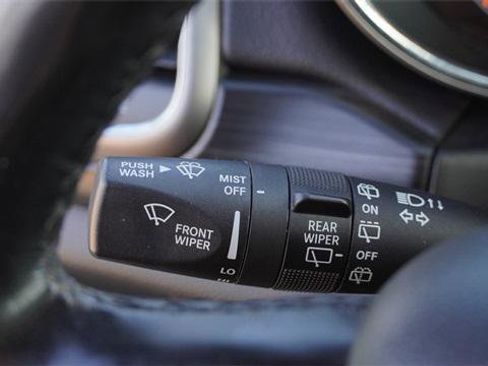 Certified 2021 Jeep Grand Cherokee Laredo image 30