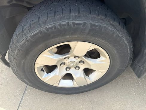 Used 2019 RAM 1500 Big Horn RWD image 2