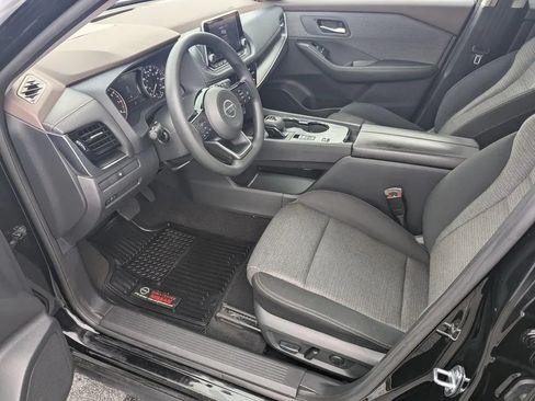 Certified 2021 Nissan Rogue SV FWD image 9