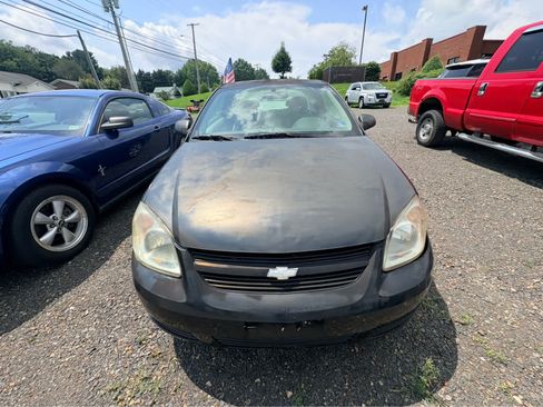 Used 2005 Chevrolet Cobalt Coupe FWD image 3