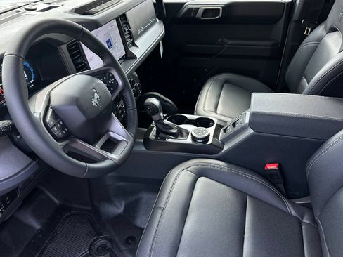 New 2026 Ford Bronco Badlands AWD/4WD image 9