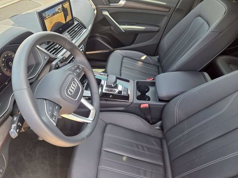 Certified 2023 Audi Q5 2.0T Premium Plus w/ Premium Plus Package AWD/4WD image 17