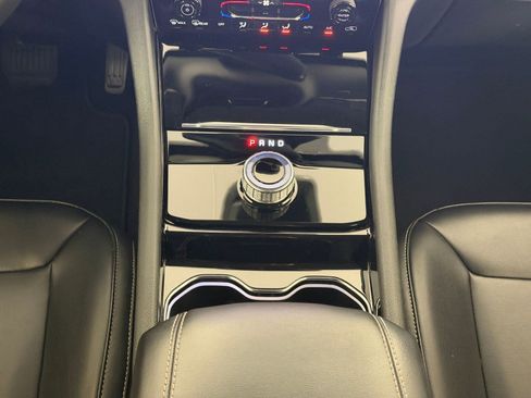 Used 2023 Jeep Grand Cherokee L Limited RWD image 17
