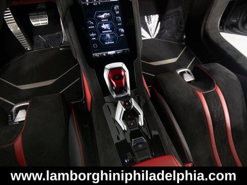 Used 2023 Lamborghini Huracan Tecnica RWD image 28