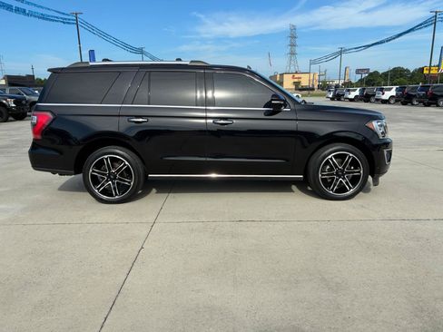 Used 2019 Ford Expedition Limited w/ Special Edition Package RWD image 5