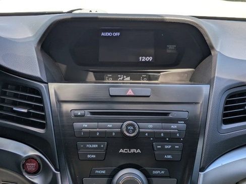 Used 2018 Acura ILX image 17